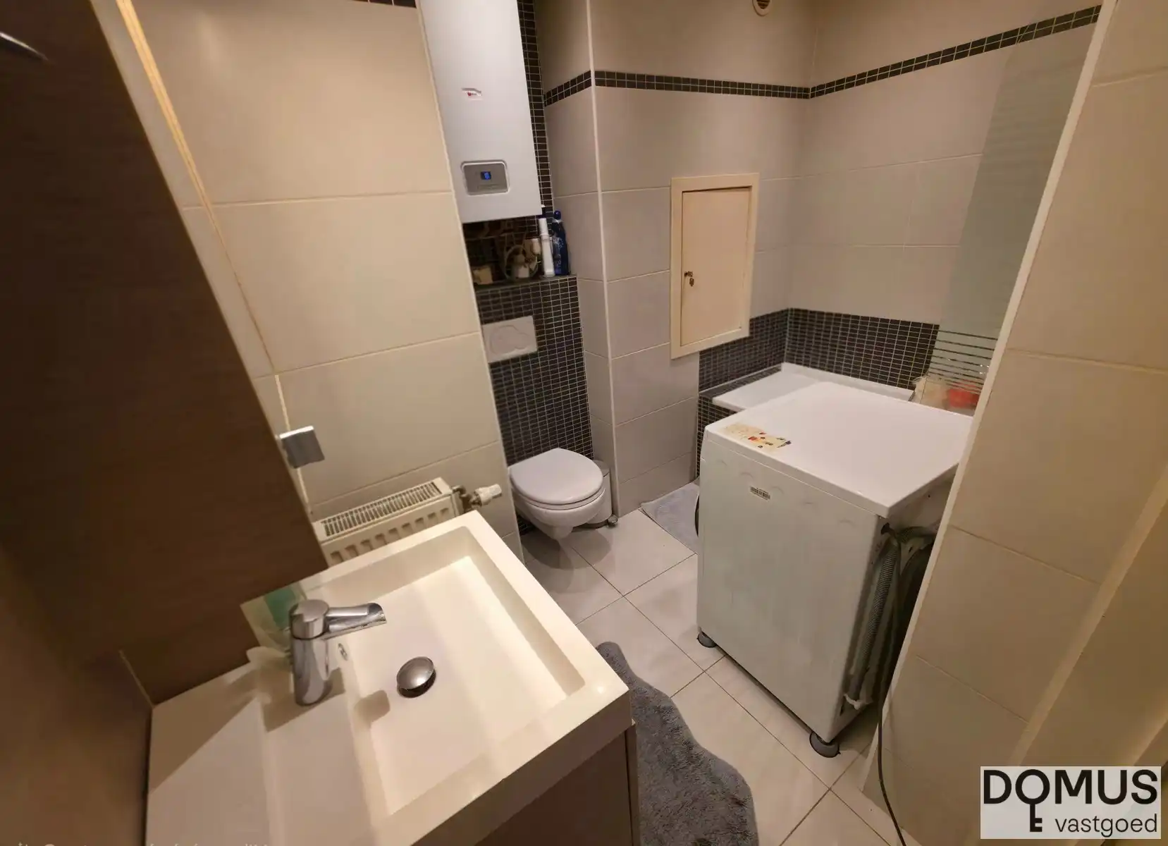 2 slaapkamer-appartement te koop in het hart van Evere foto 9