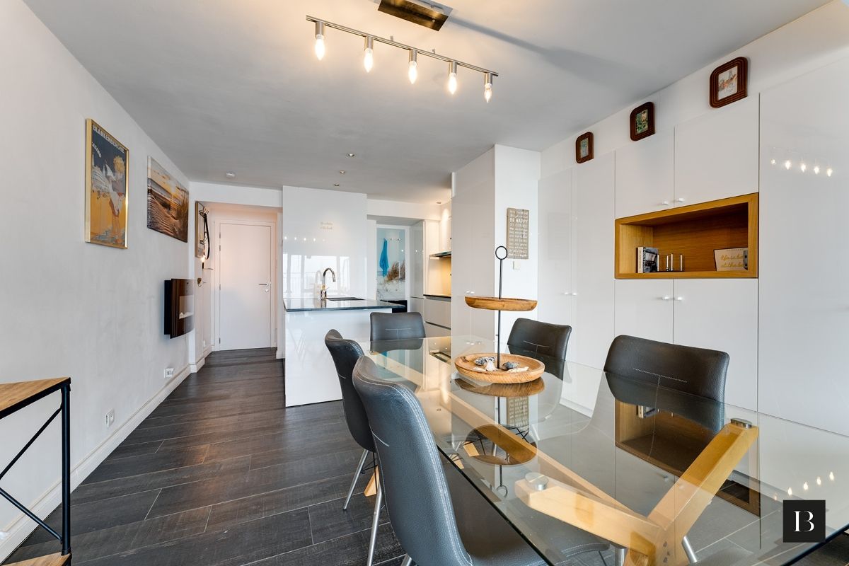 Prachtig penthouse op de zeedijk te Blankenberge foto 3