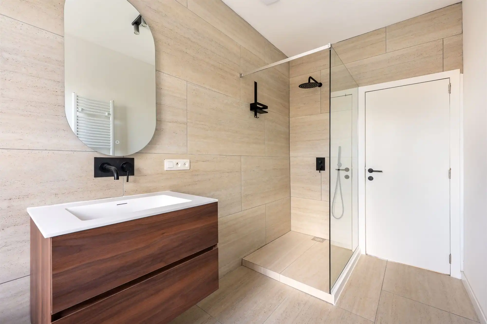 Gerenoveerde woning aan het Boelaerpark met tuin en garage foto 29