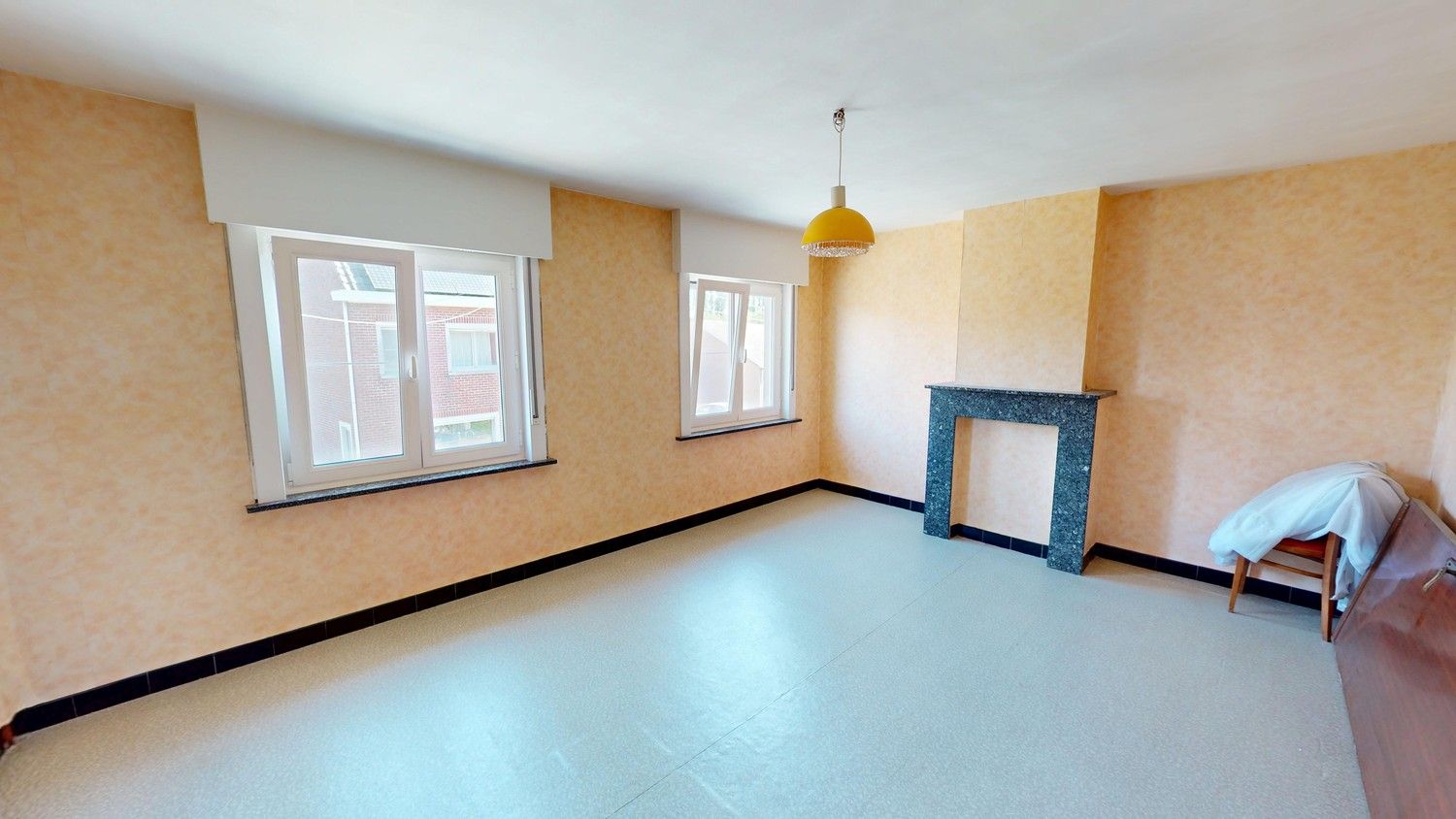 Rustig gelegen halfopen woning met potentieel te koop! foto 9