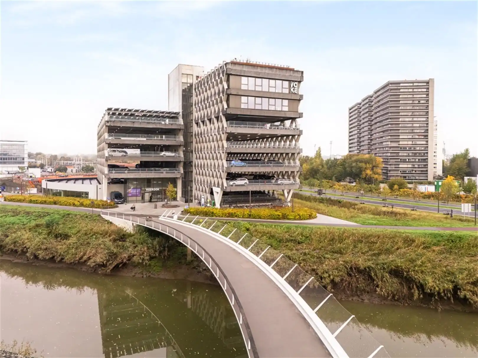 Nieuwbouw winkelunit van 1.000 m² foto 3