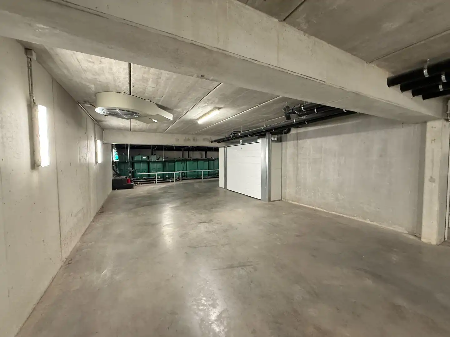 Ondergrondse garagebox op topligging in Sint-Andries foto 2