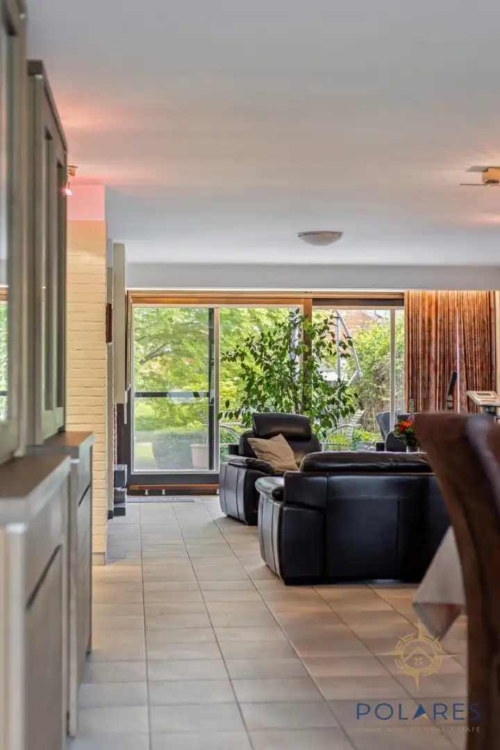 handelspand met ruime woning foto 22