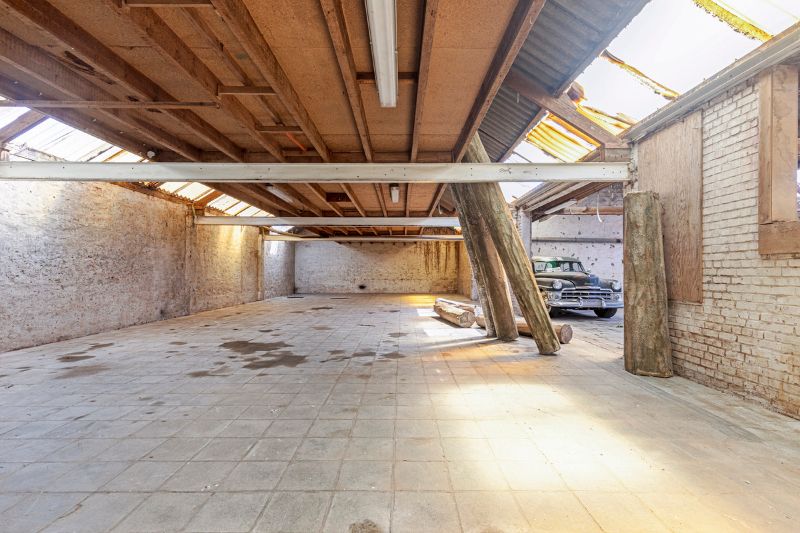 Magazijn 900 m2 te huur. foto 7