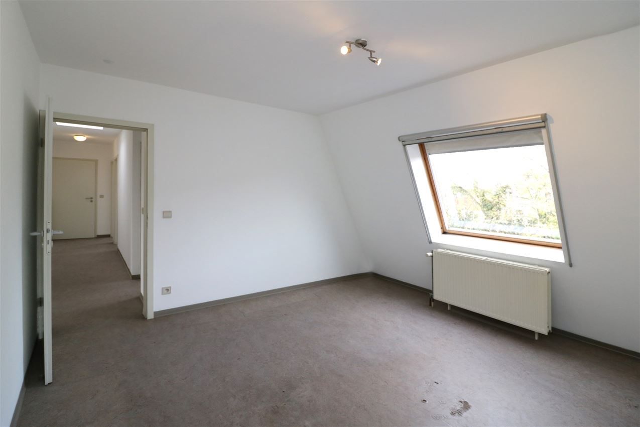 Appartement, twee slaapkamers, autostaanplaats in centrum foto 13