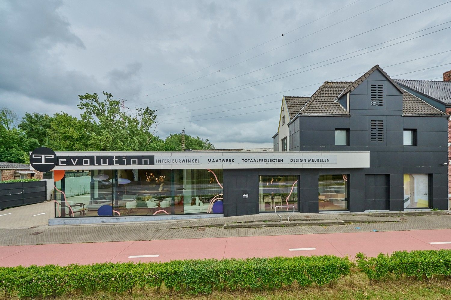 Showroom met magazijn foto 2