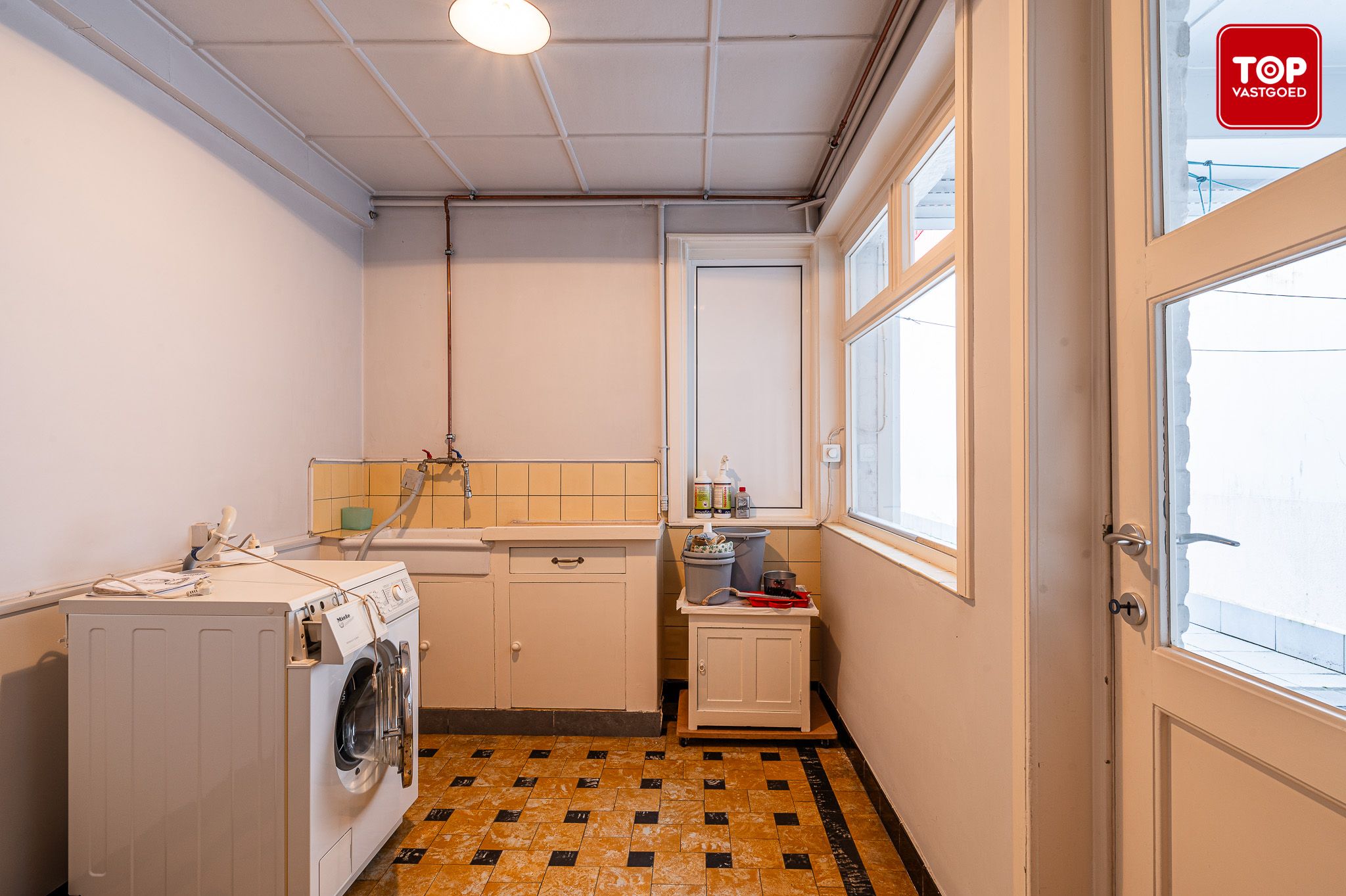 Goed onderhouden bel-étage woning te Gent. foto 5