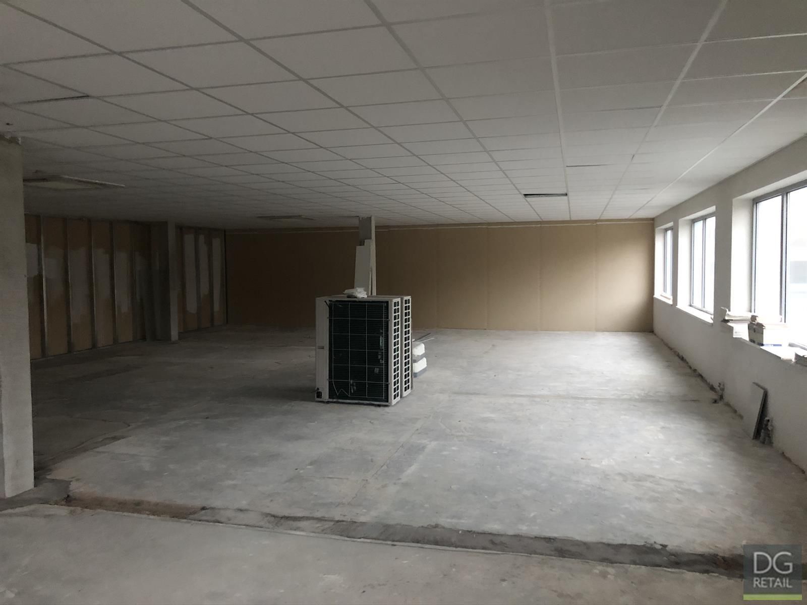Commerciële ruimte te huur foto 10