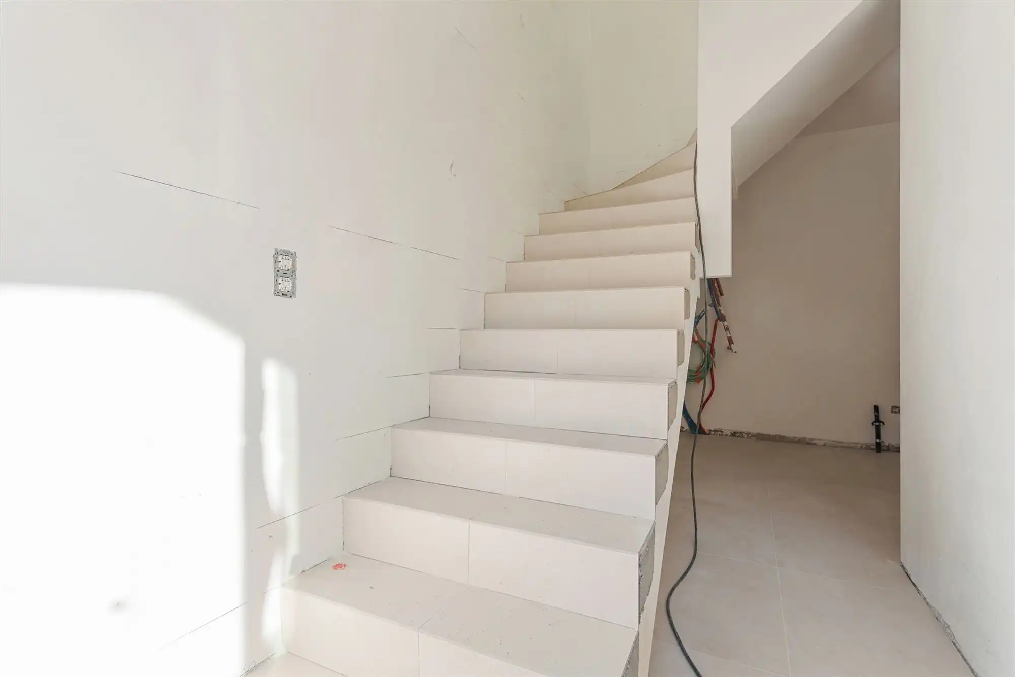 NIEUWBOUW DUPLEX APPARTEMENT (140M²) MET 3 SLAAPKAMERS EN RUIM TERRAS TE BALEN.  VERKOOP ONDER REGISTRATIE! foto 3