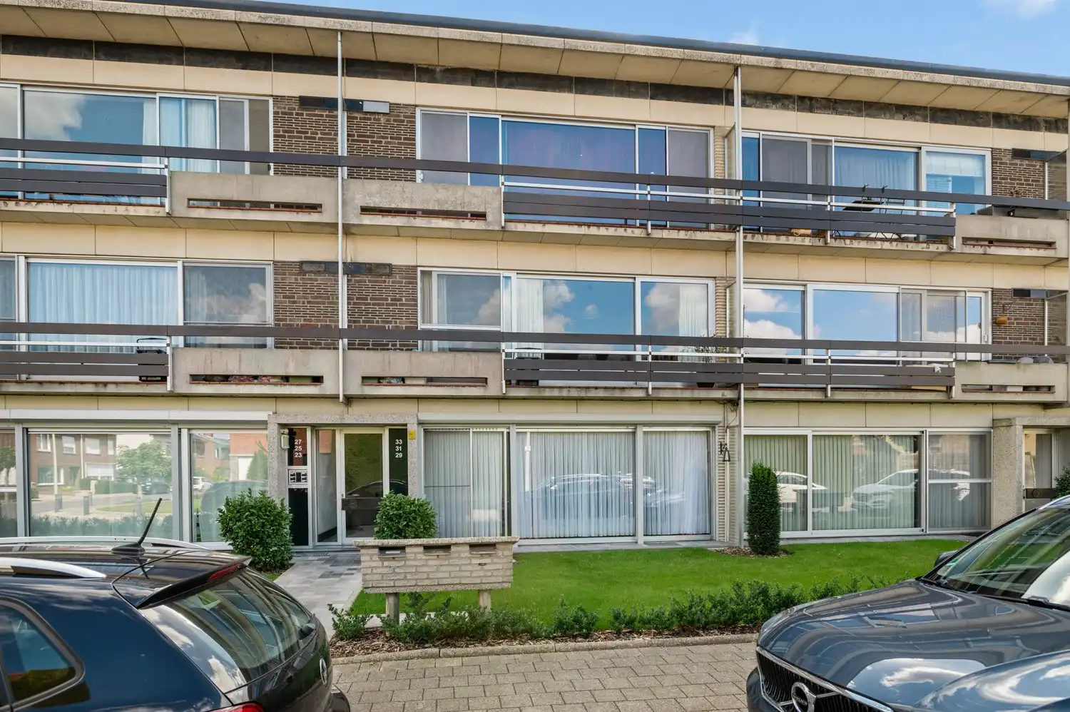 Lichtrijk appartement op de eerste verdieping met terras, kelderberging en gemeenschappelijk zwembad! foto 16
