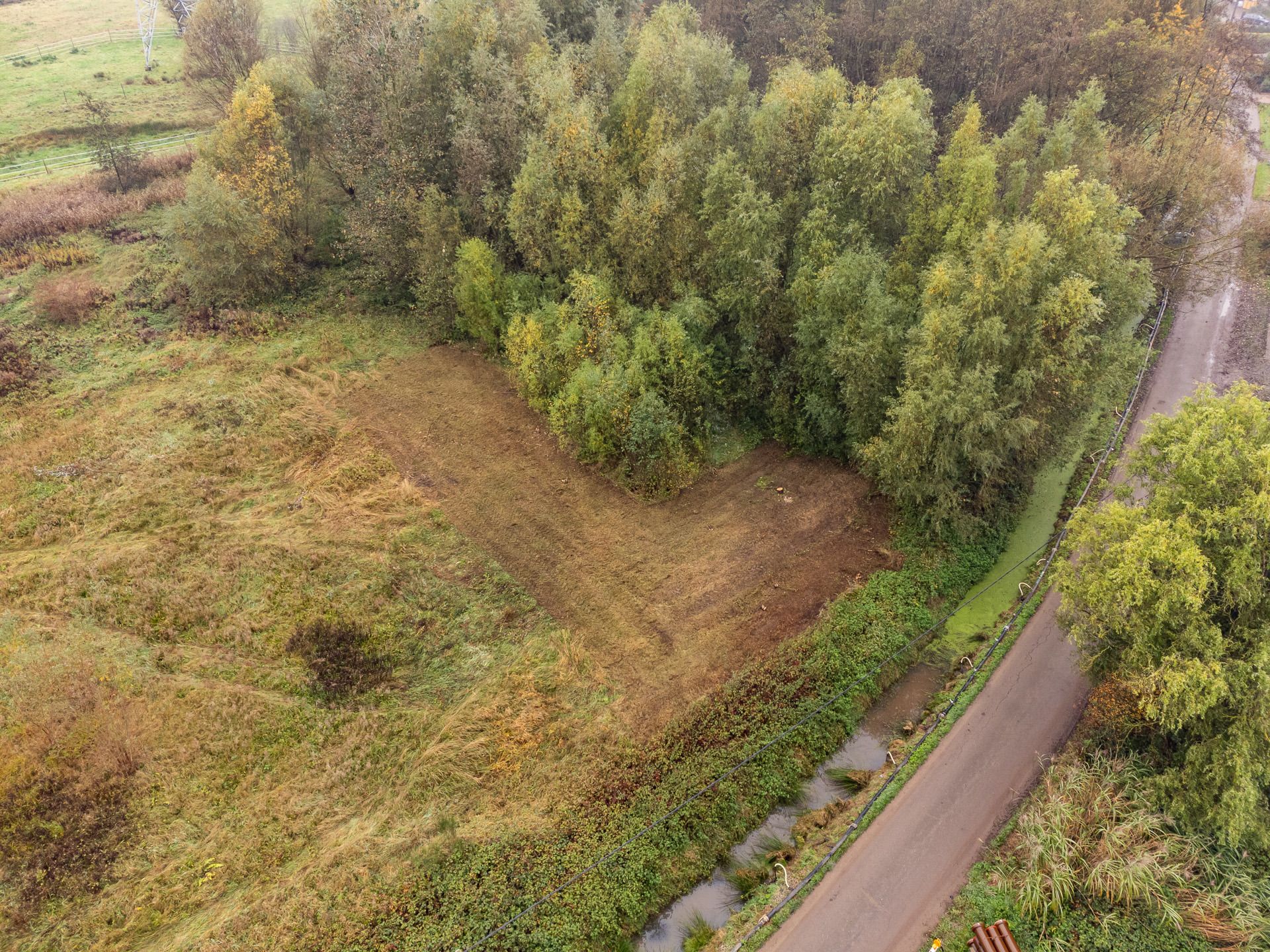 Mooi stuk bouwgrond van 952 m2 voor een grote open bebouwing foto 6