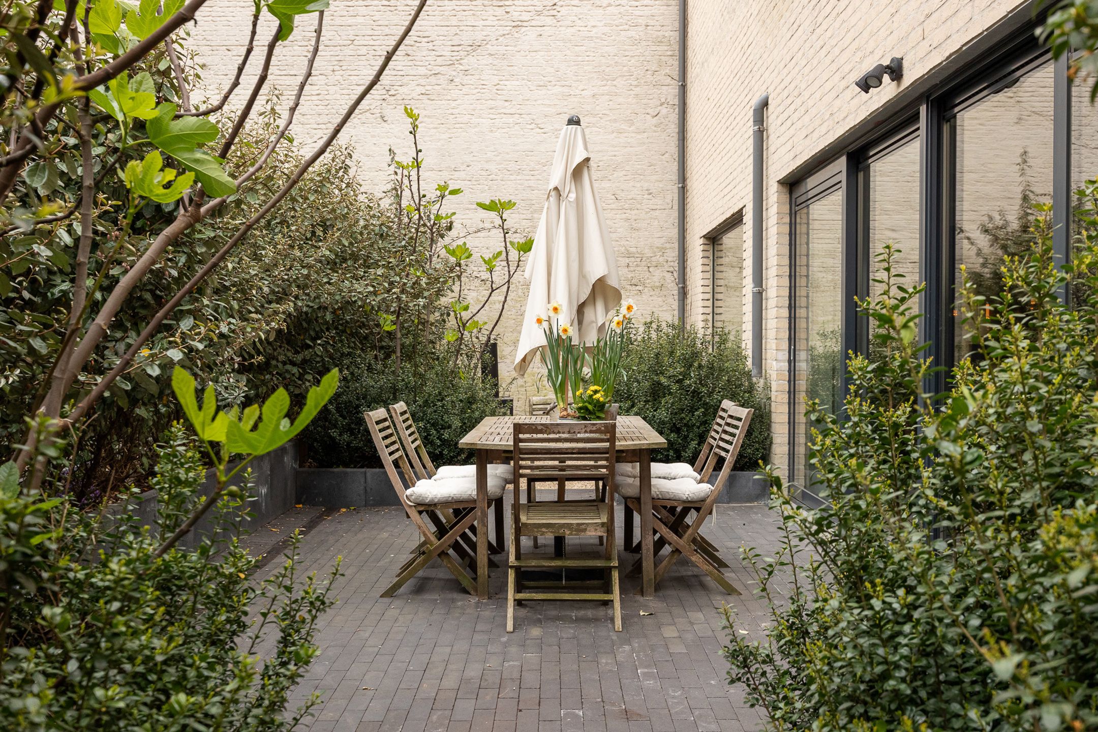 ANTWERPEN-ZUID - Achterhuis met terras en garage foto 15