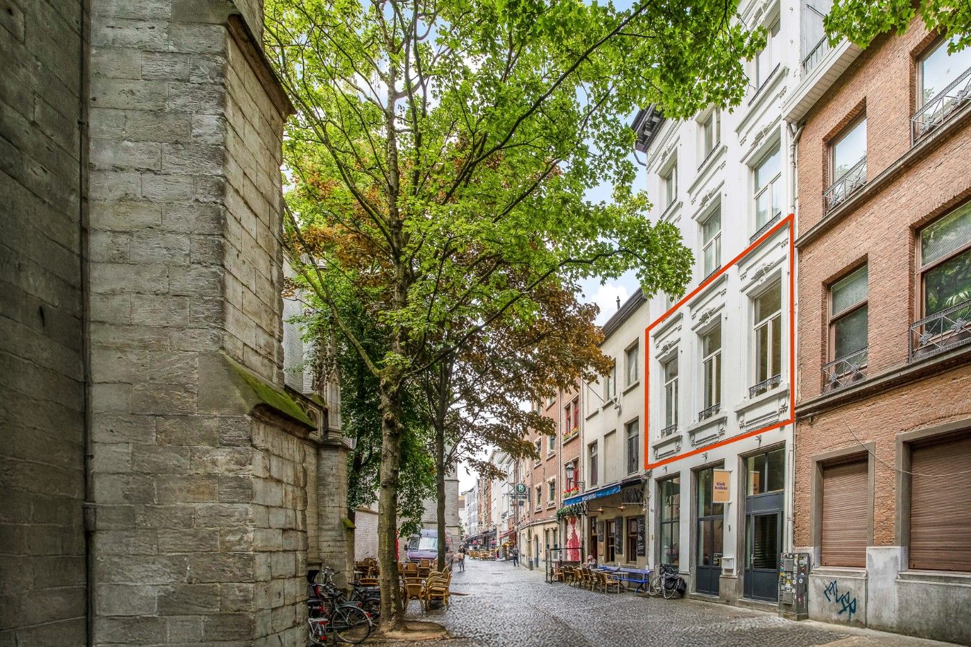 Mooi opgeknapt app. op 1e verd. met 2 slpk. in hartje van historisch Antwerpen foto 23
