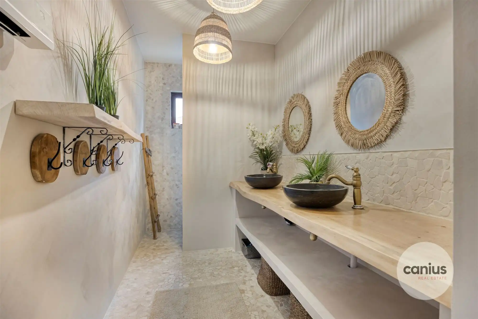 KNAPPE GELIJKVLOERSE WONING MET 4 SLAAPKAMERS foto 10