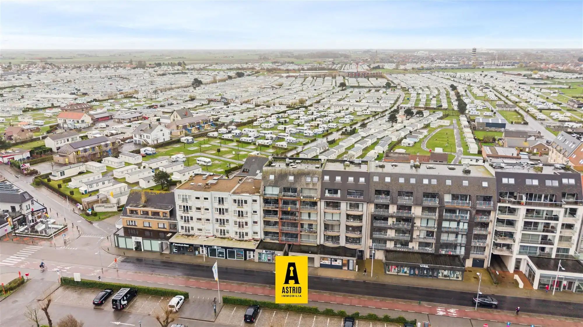 Studio met aparte slaaphoek op topligging! foto 17