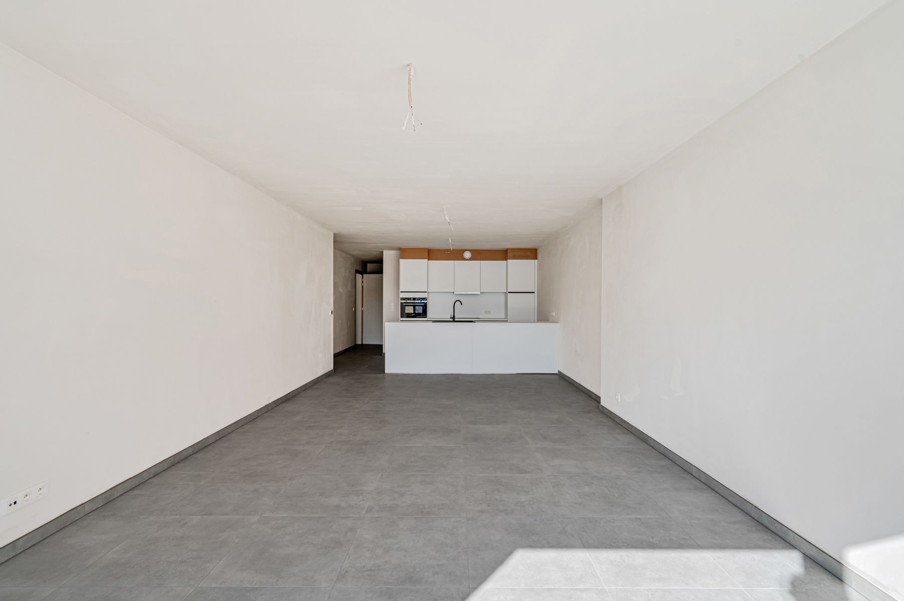 Gelijkvloers appartement met terras en tuin foto 5