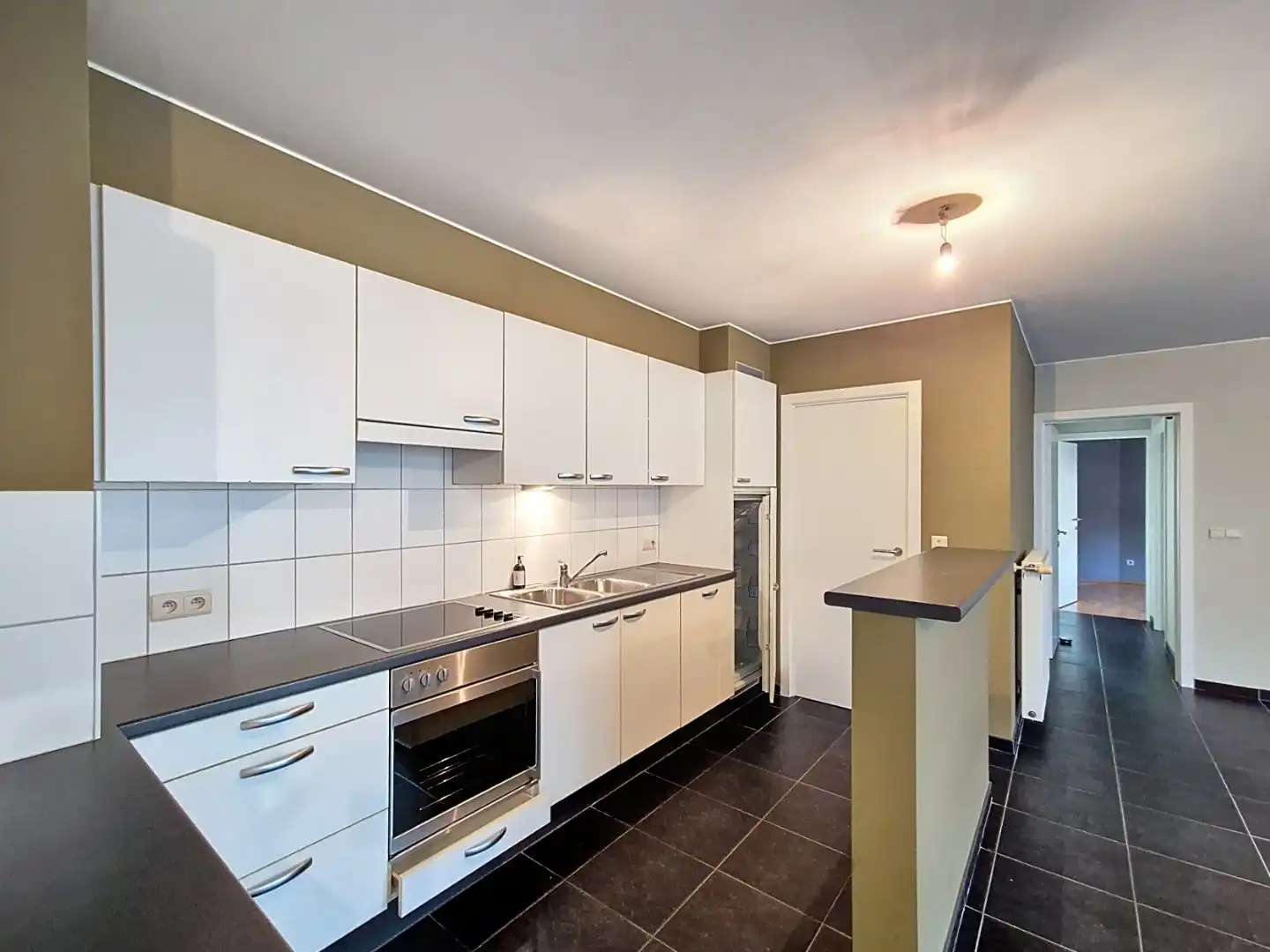 Appartement met 2 slpks en garage foto 7