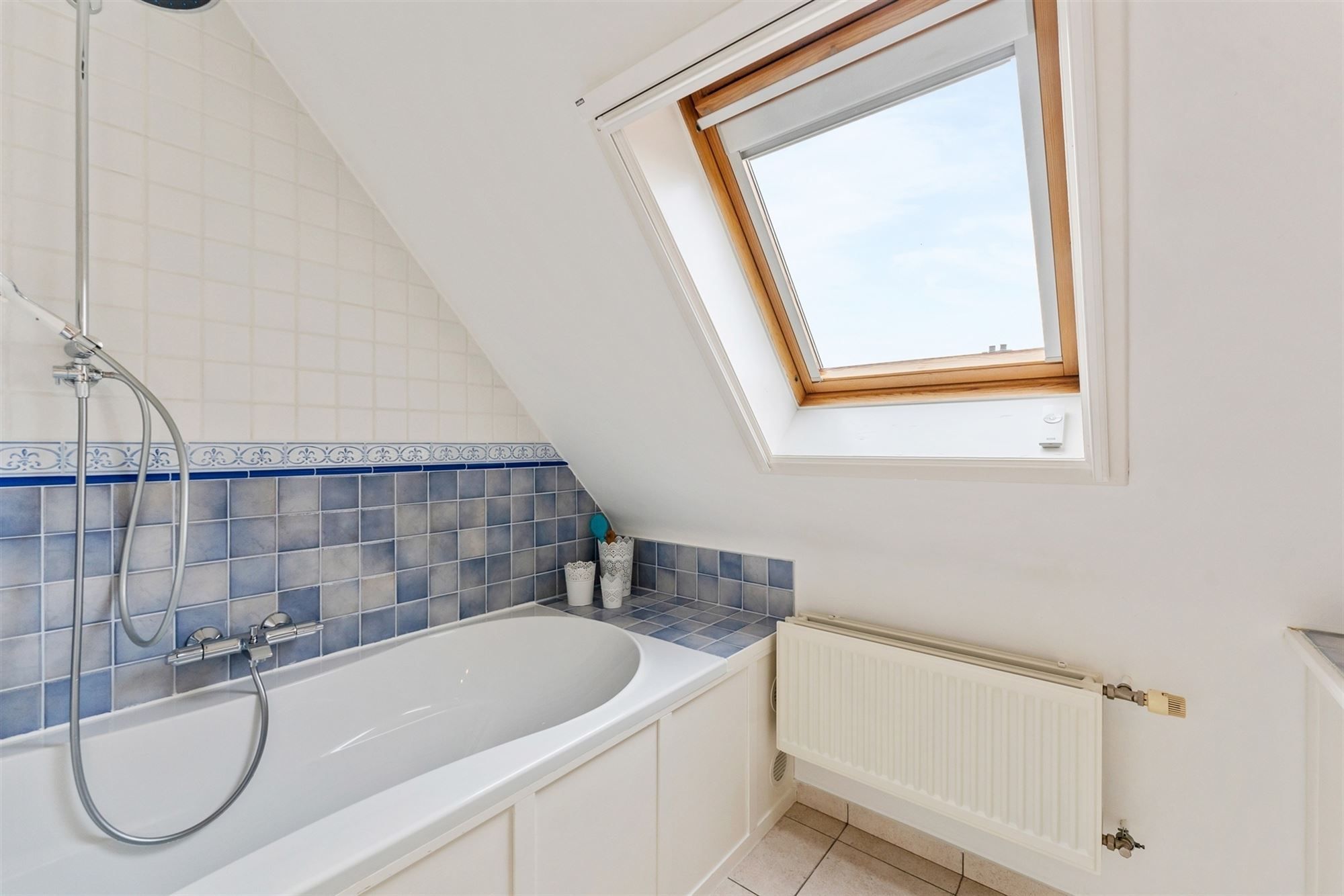 PERFECT ONDERHOUDEN HOB MET 3 SLAAPKAMERS RUSTIG GELEGEN OP EEN ZONNIG GEORIËNTEERD PERCEEL VAN 3A27CA TE BEVERLO. foto 17