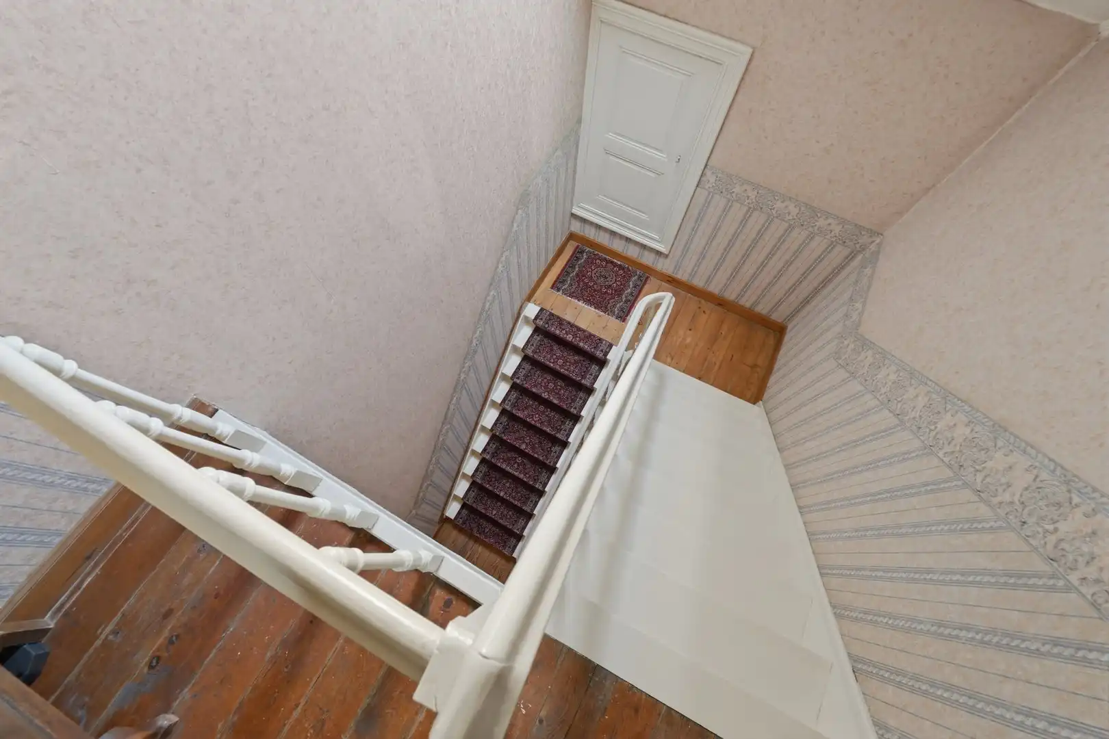 AUTHENTIEK HERENHUIS MET PRAKTIJKRUIMTE, TUIN EN GARAGE MET STALLEN IN HARTJE BORGLOON foto 39