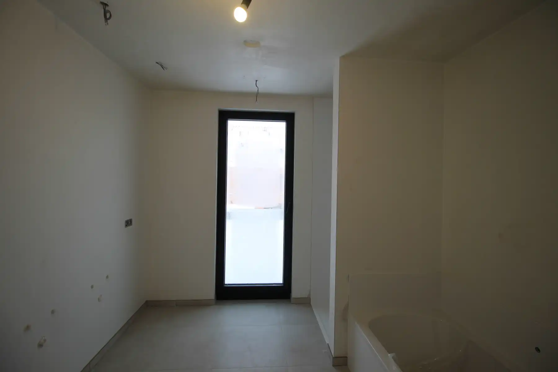 Energiezuinige nieuwbouwwoning met 4 slaapkamers, terras met tuin, tuinberging, carport en autostaanplaats. foto 13