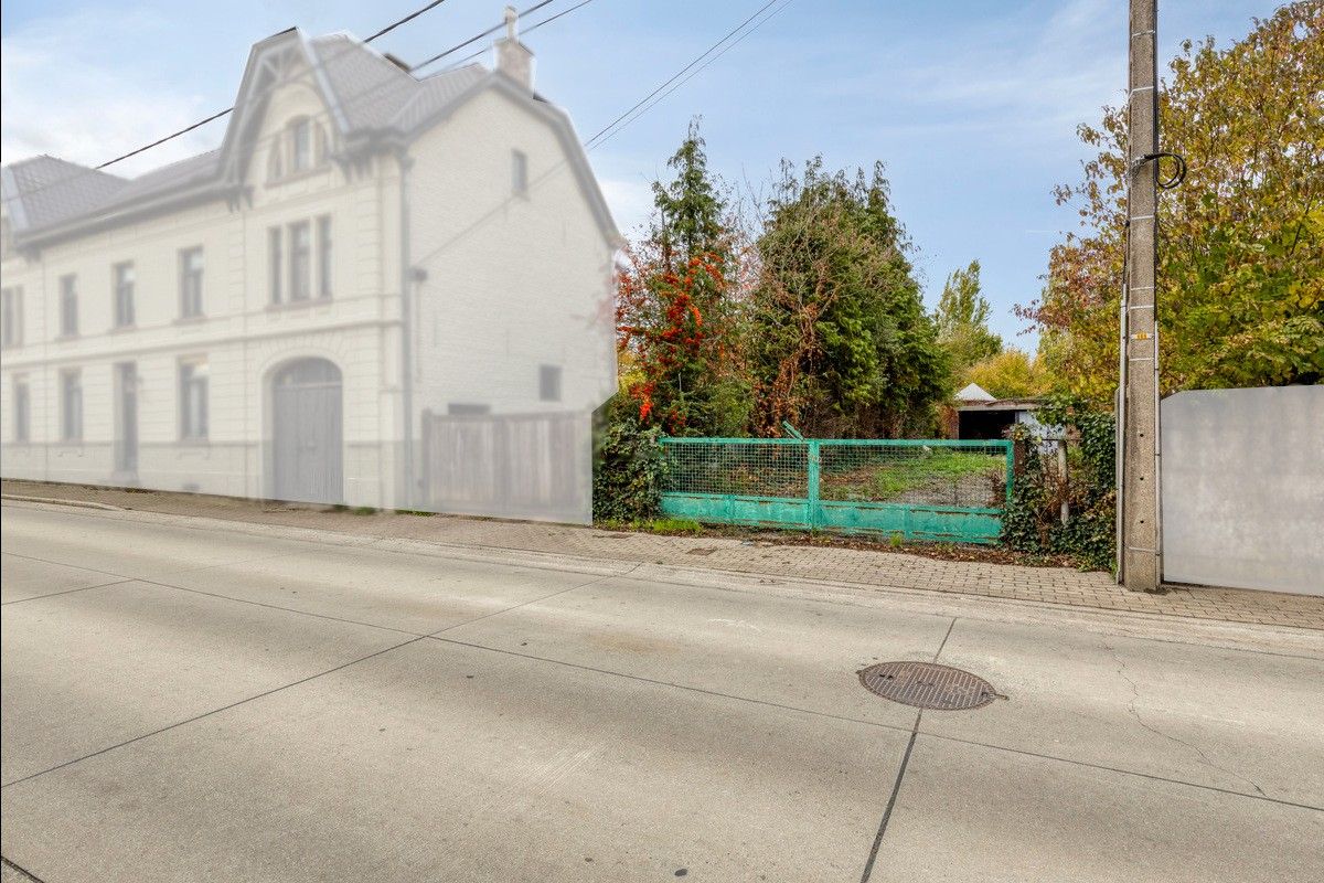 Te renoveren woning met magazijn en tweede oprit! foto 19