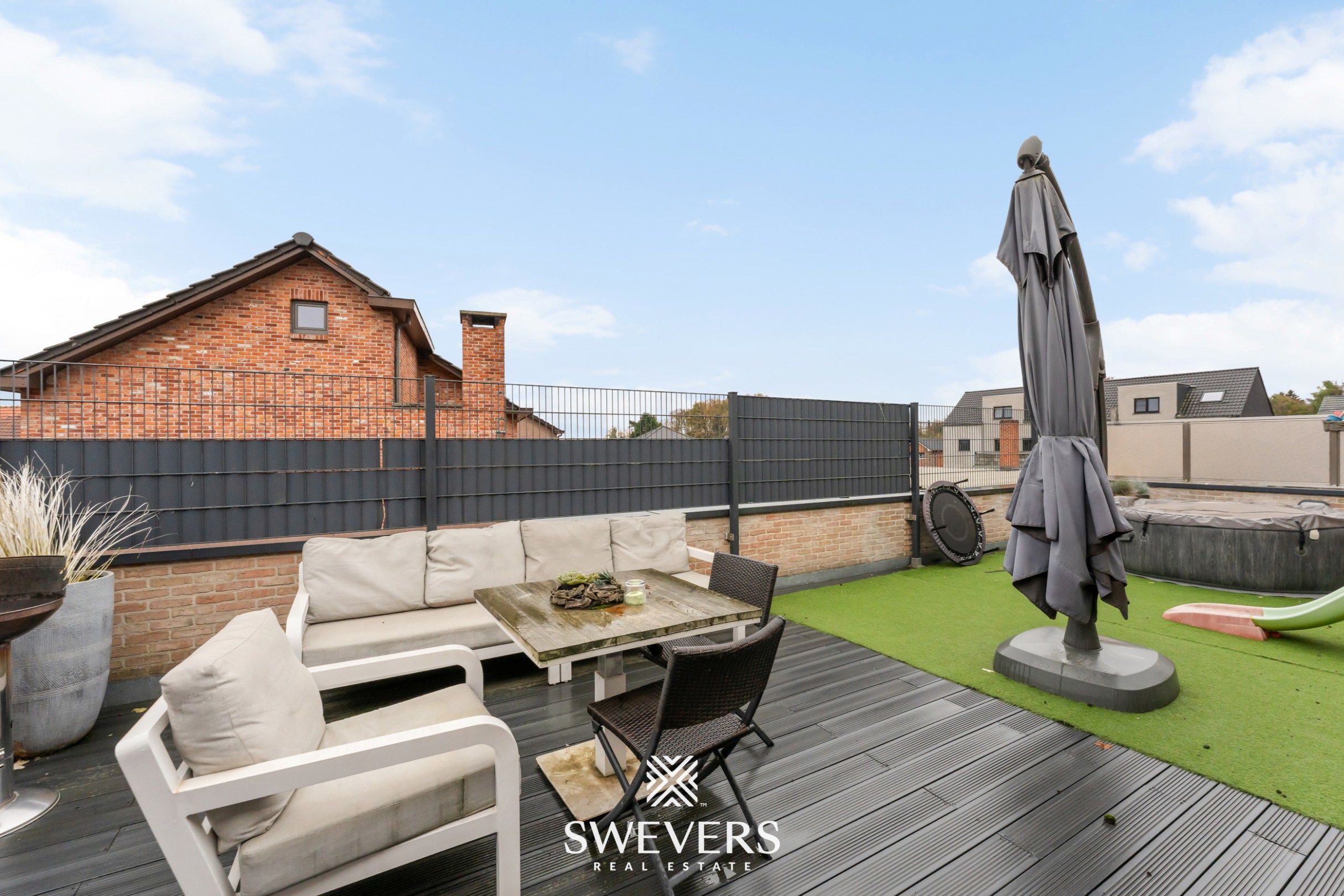 Opbrengsteigendom met handelspand, ruim appartement en uitbreidingspotentieel in hartje Heusden-Zolder foto 47