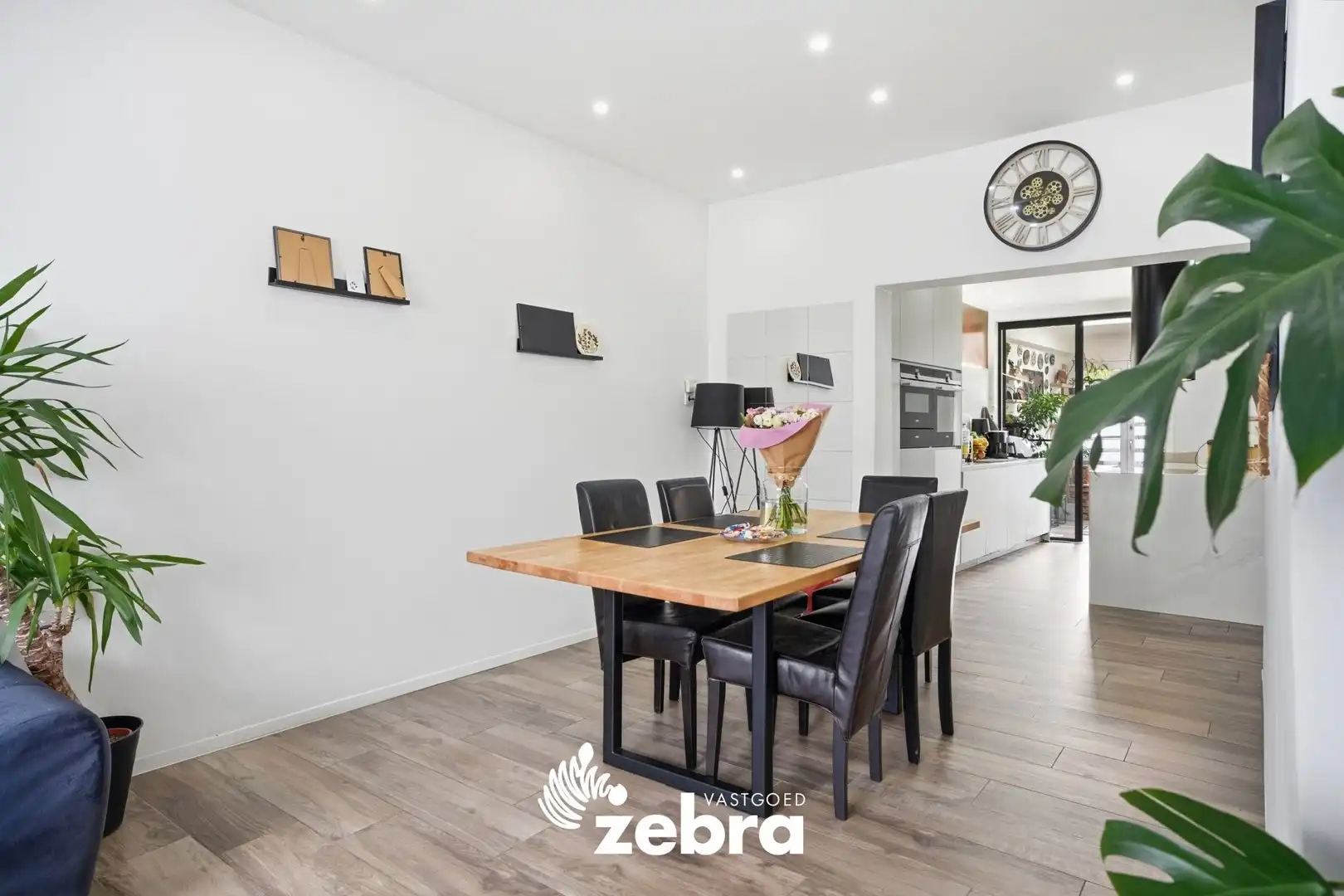 Instapklare woning met EPC-label B nabij centrum Meulebeke! foto 7