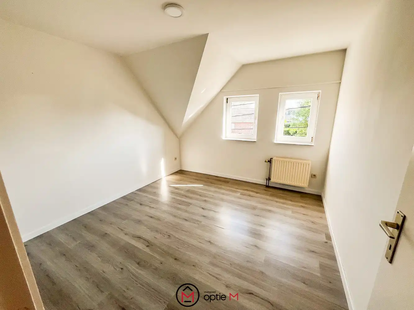 Appartement te huur in Bilzen-Hoeselt– met parkeerplaats en zonnig terras foto 9