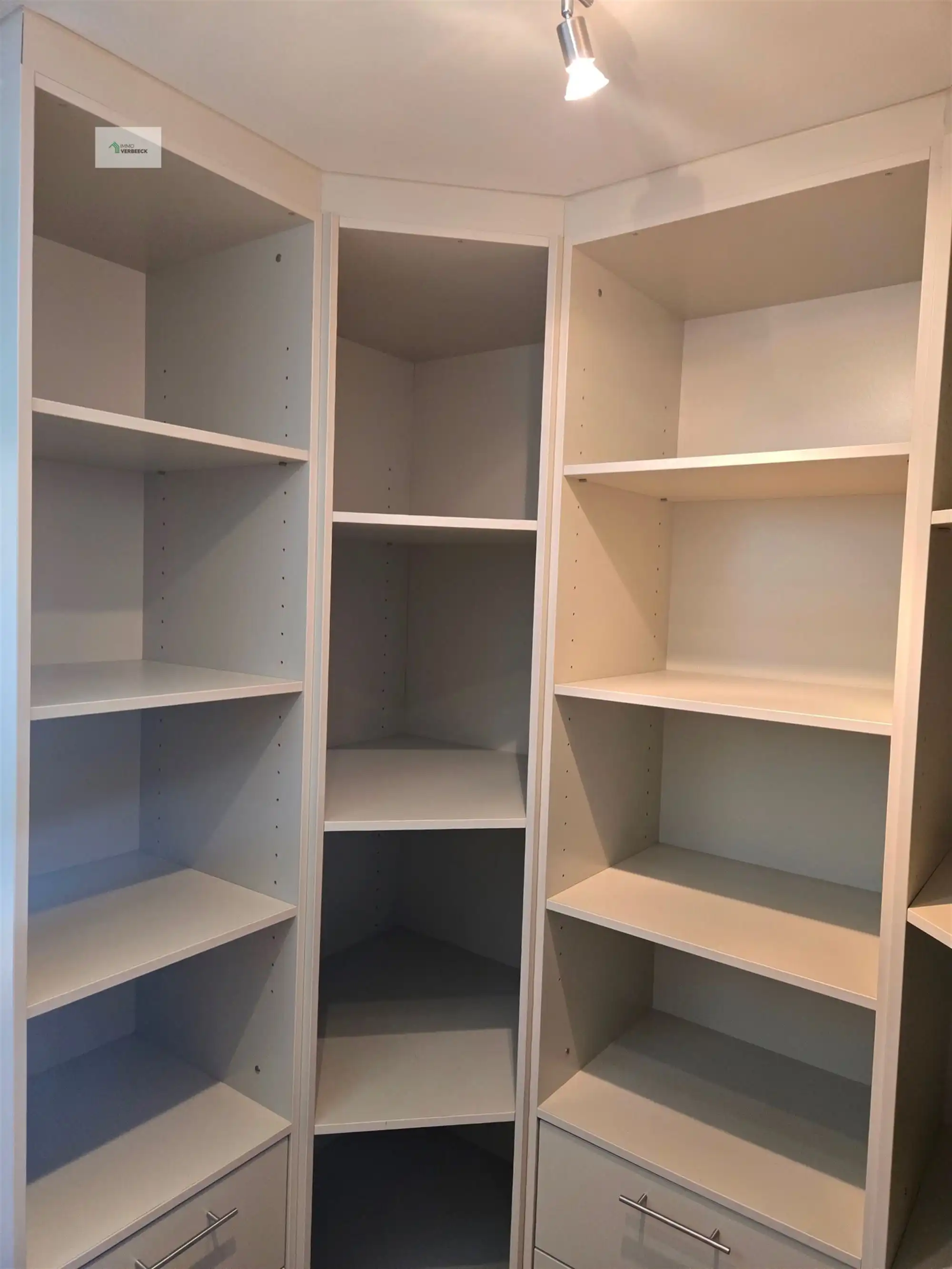 Ruime Woning met 3 Slaapkamers in Bale foto 46