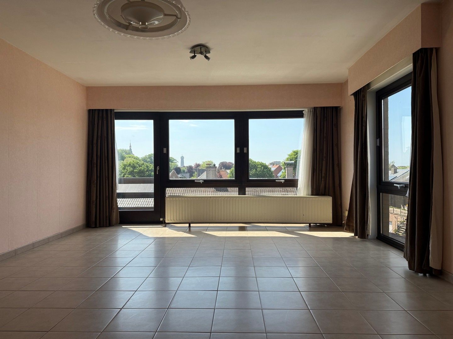 Te renoveren appartement MET parking foto 3
