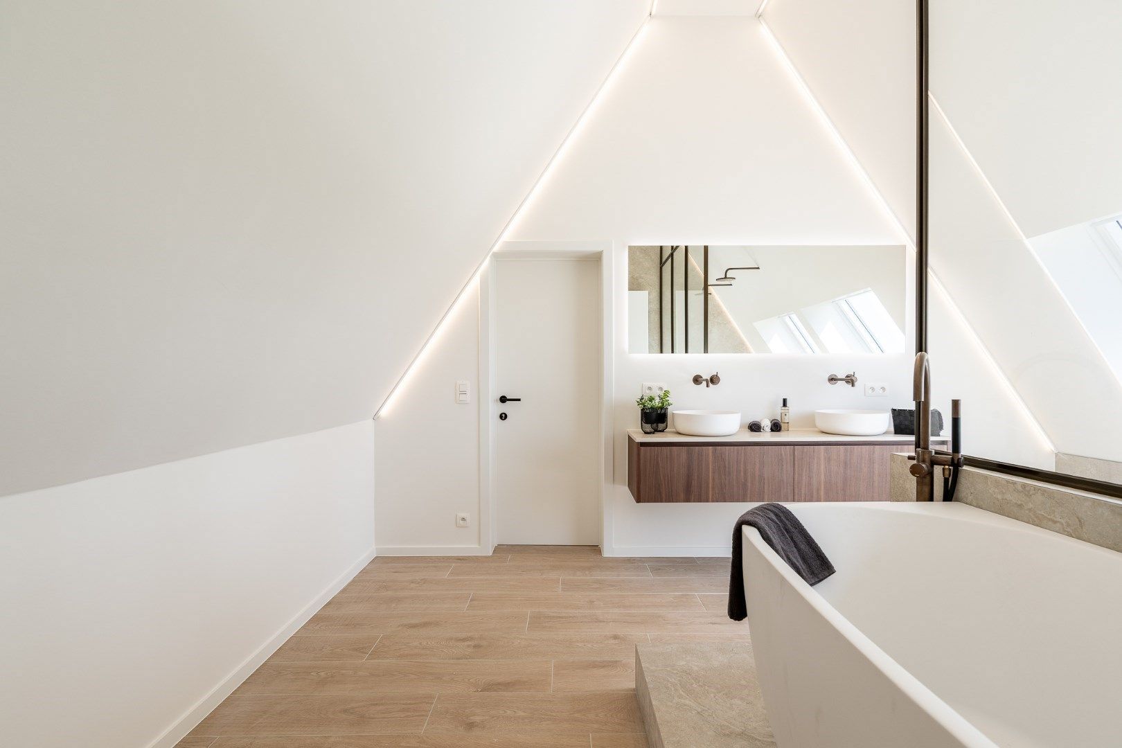 Magnifieke hoevewoning te Lissewege op perceel van 2645m² foto 41