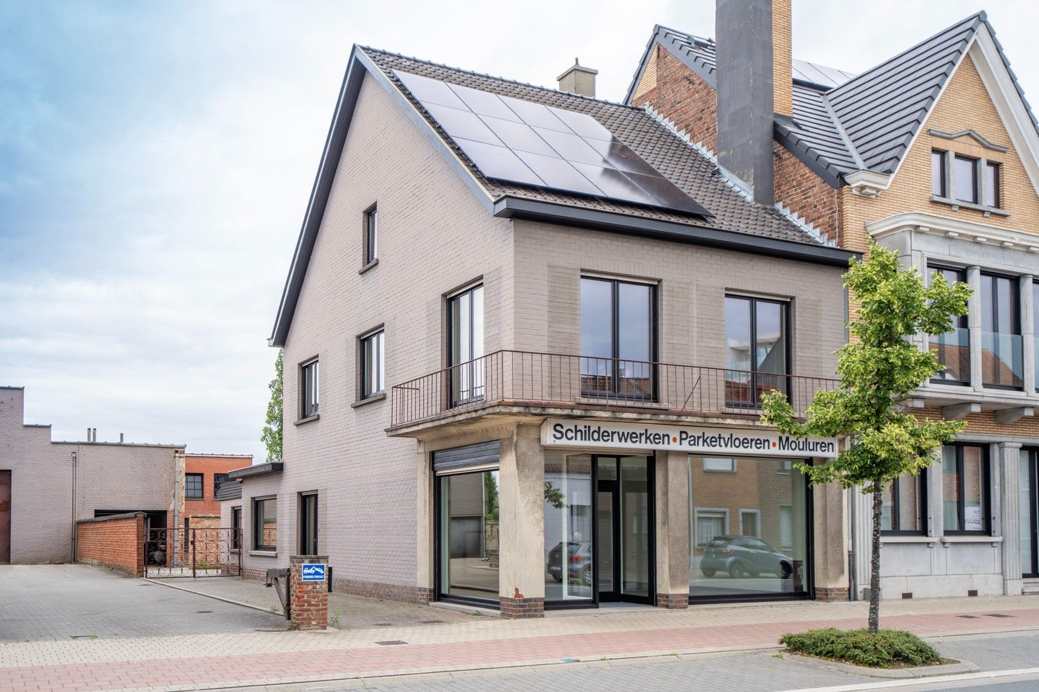 WONEN & WERKEN foto {{pictureIndex}}