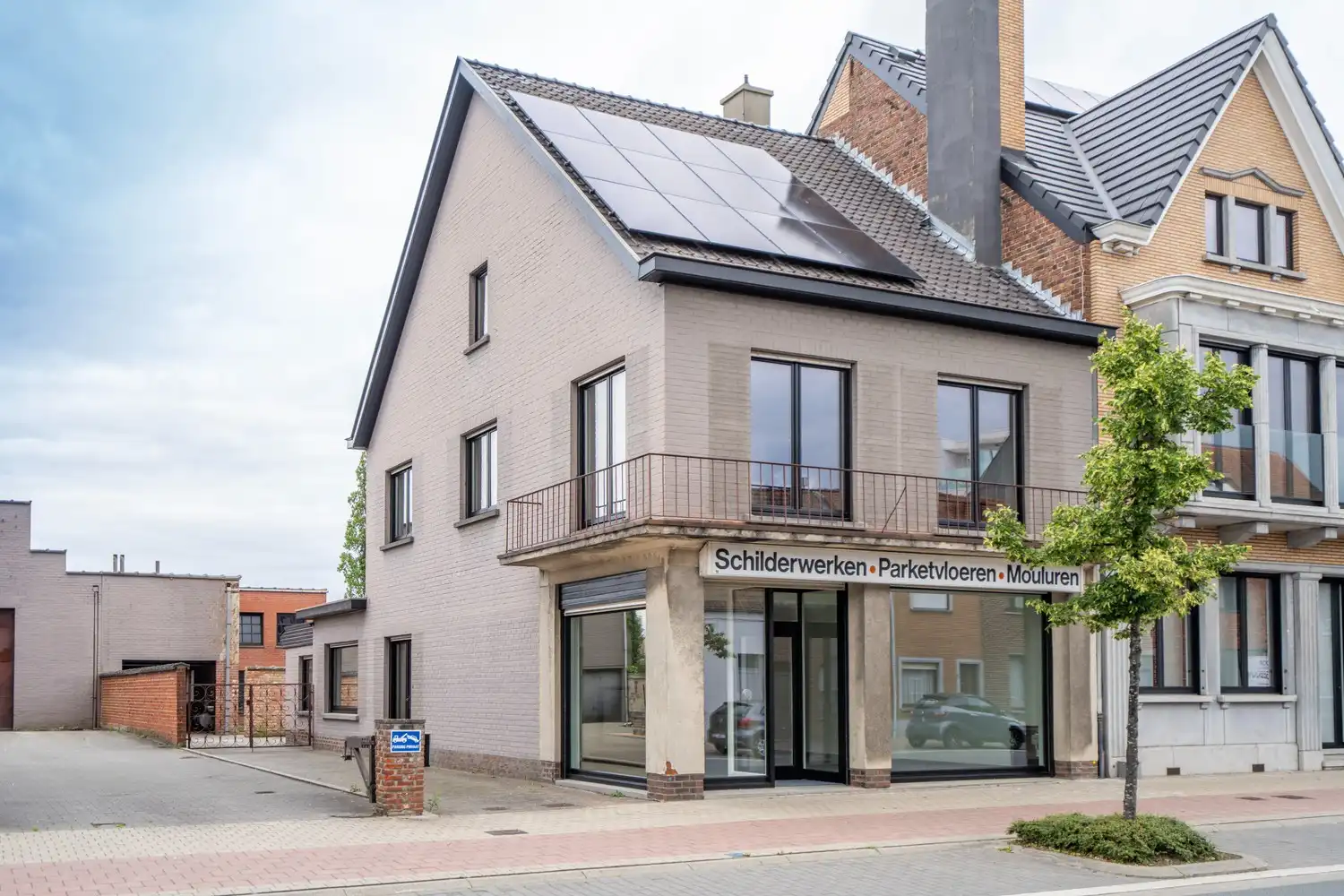 WONEN & WERKEN foto {{pictureIndex}}