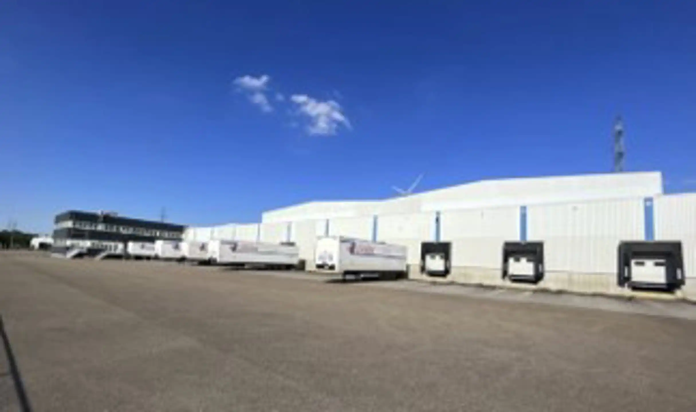 Genk: Logistieke nieuwbouw magazijnen en loskades met kantoren te huur foto 2