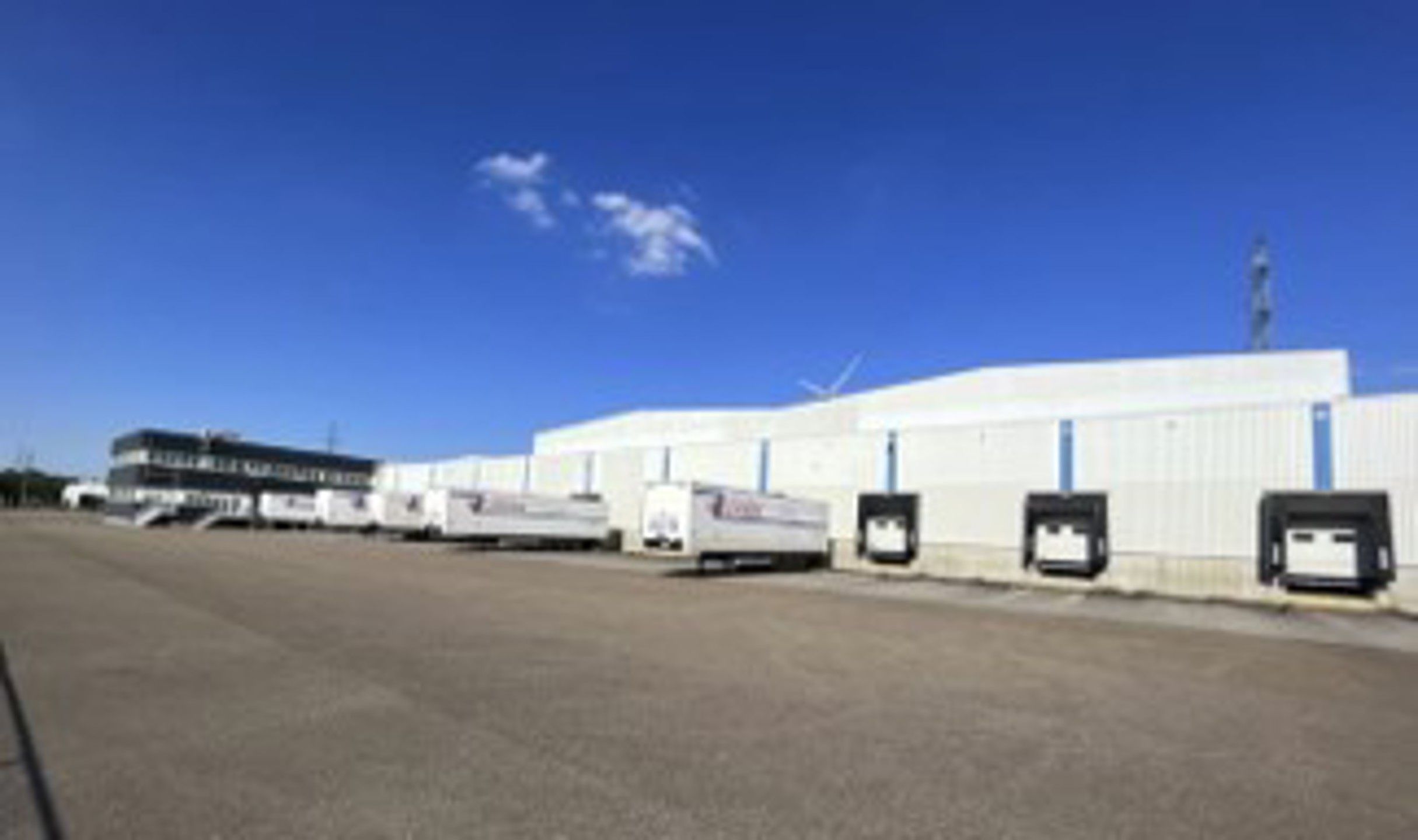 Genk: Logistieke nieuwbouw magazijnen en loskades met kantoren te huur foto 2