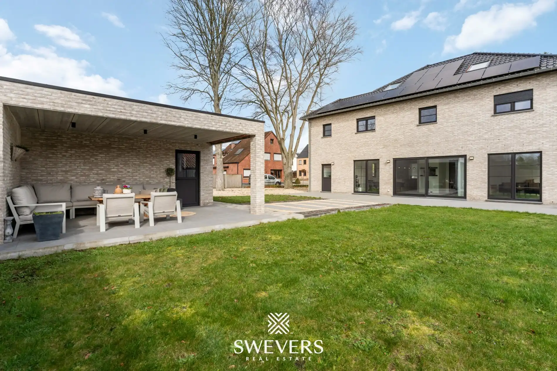 Imposante BEN-villa met luxe-afwerking foto 40