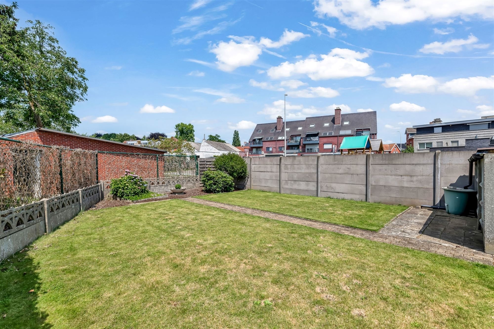 GEZELLIGE WONING MET 3 SLAAPKAMERS EN RUIME TUIN IN BERINGEN CENTRUM foto 21