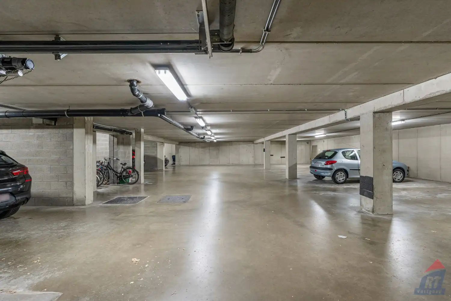 Ruime duplex met 2 slaapkamers, 2 terrassen en autostaanplaats op topligging in Sint-Truiden foto 20