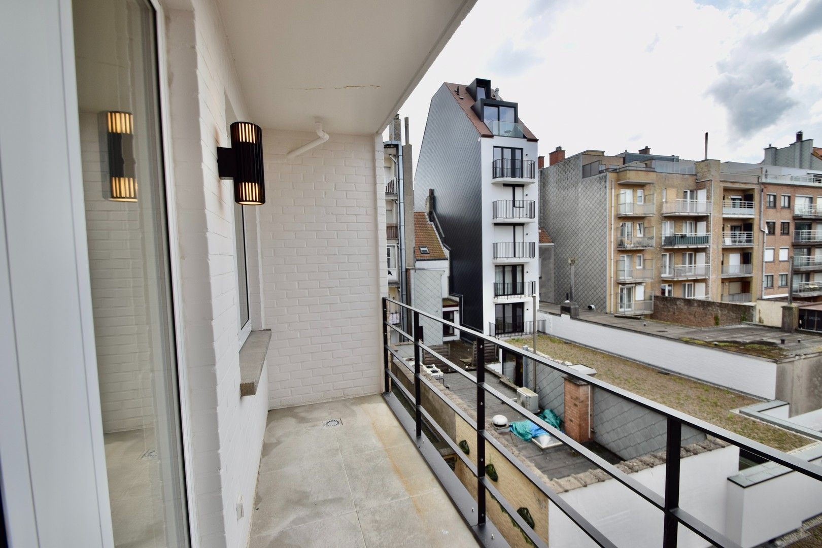 Gerenoveerd appartement met 3 slaapkamers in het centrum van Knokke op 3 stappen van de zee. foto 15