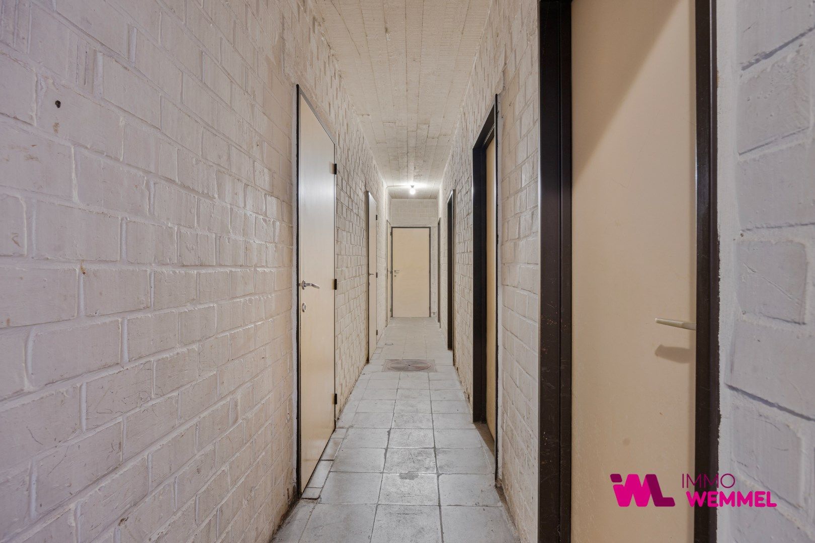 Gelijkvloersappartement met 2 slaapkames en kelder. foto 17