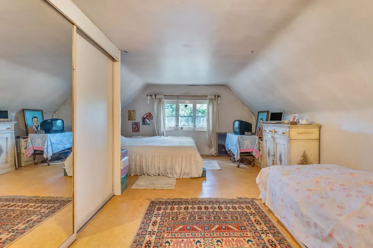 Unieke boswoning op een prachtig groen perceel van 1.454 m² foto 14