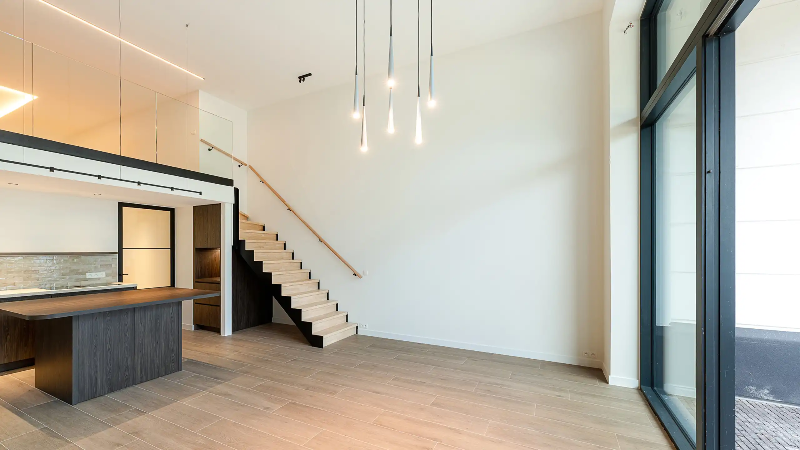 Nieuwbouwappartement met prachtig zicht op Lakeside  foto 11
