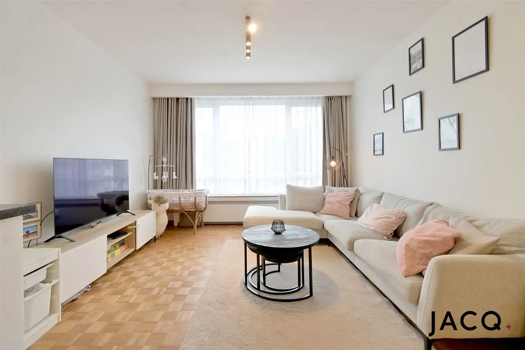 Prachtig appartement met 3 slaapkamers en terras! foto 2