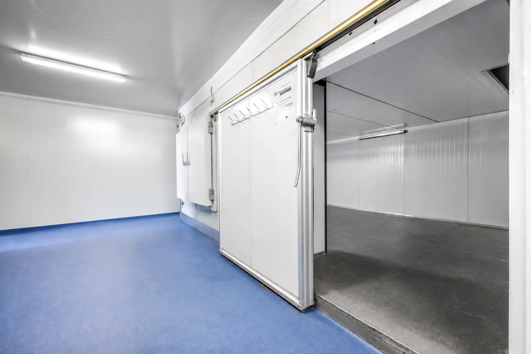 Industriehal te koop – Turnhout (Unit 12) foto 6