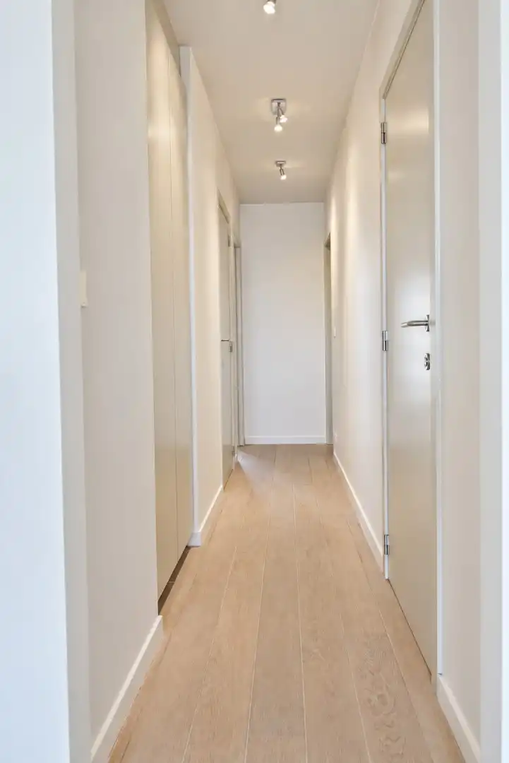 Prachtig onderhouden appartement op toplocatie vlak bij de zeedijk! foto 13