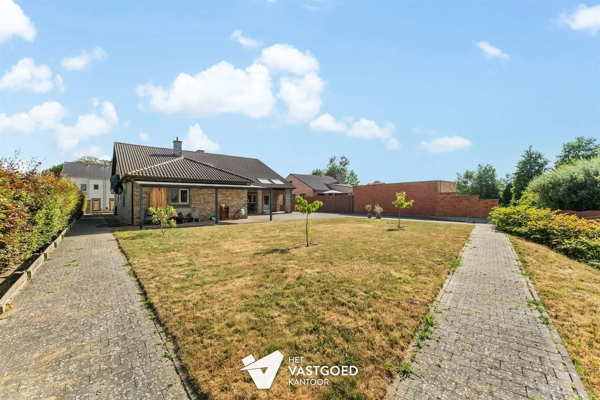ZEER RUIME WONING MET 5 SLAAPKAMERS UITERST RUSTIG GELEGEN OP EEN PERCEEL VAN 1415 M² TE BERINGEN foto 23