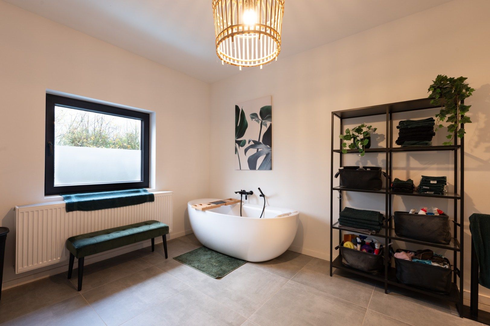 Gerenoveerde hoekwoning te koop in Harelbeke met 3/4 slaapkamers, inpandige garage, zonnige tuin en dakterras.  foto 11