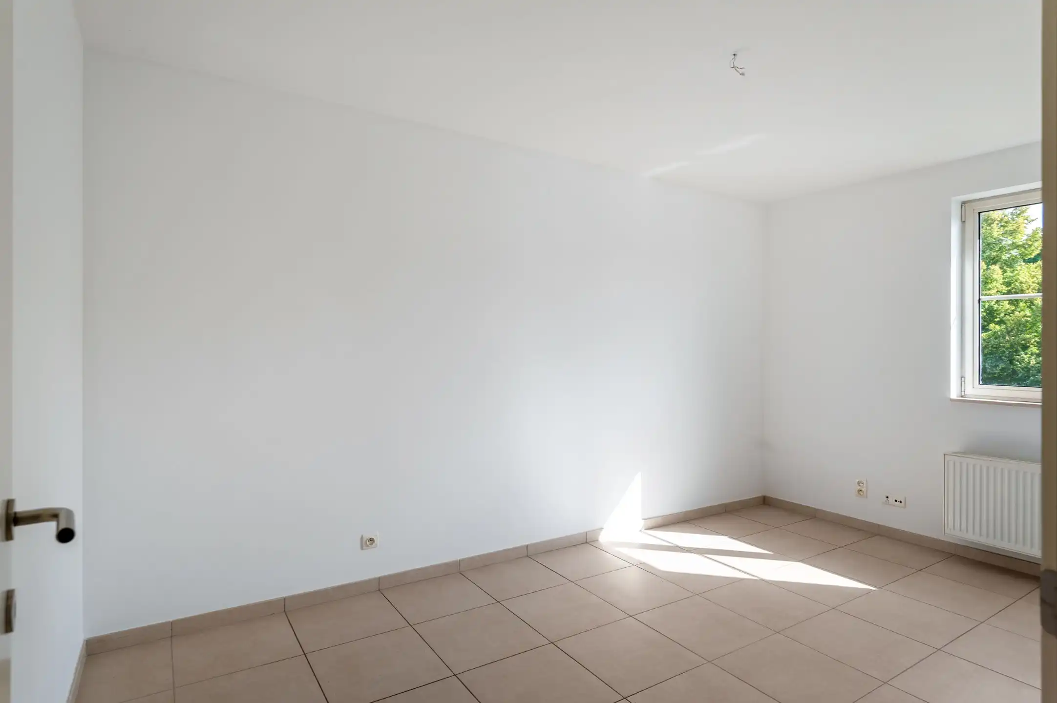 Ruim en energiezuinig wonen met zicht op groen in Ekeren! foto 15