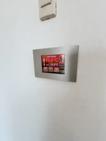 Stijlvol dakappartement met terras en veel privacy in het centrum van Geel foto 23