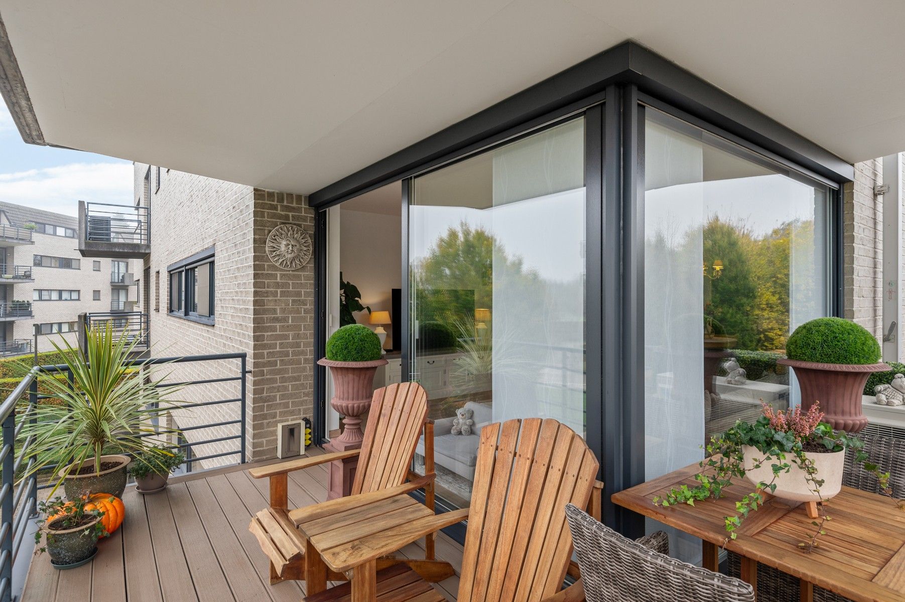 Instapklaar appartement met 2 ruime slaapkamers, terras en garagebox foto 8